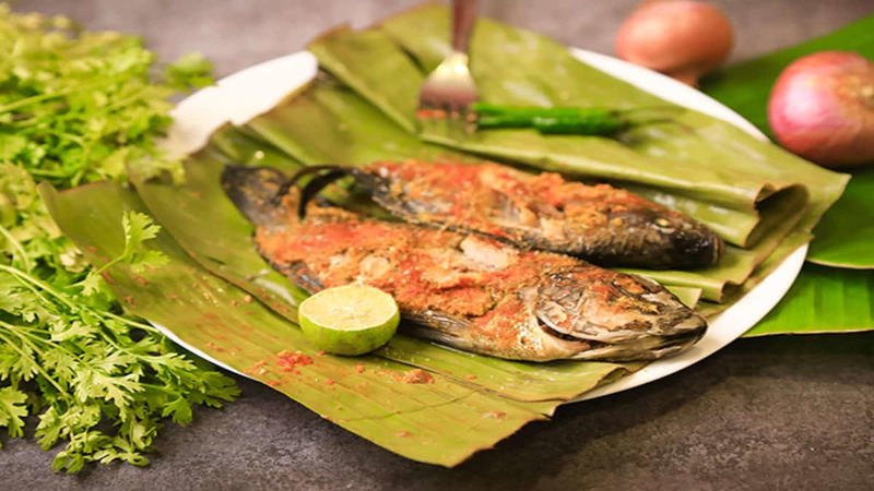 Puyo, Ecuador ayampaco fish grilled in bajao leaves