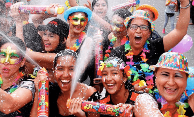 holidays in ecuador carnival in ecuador